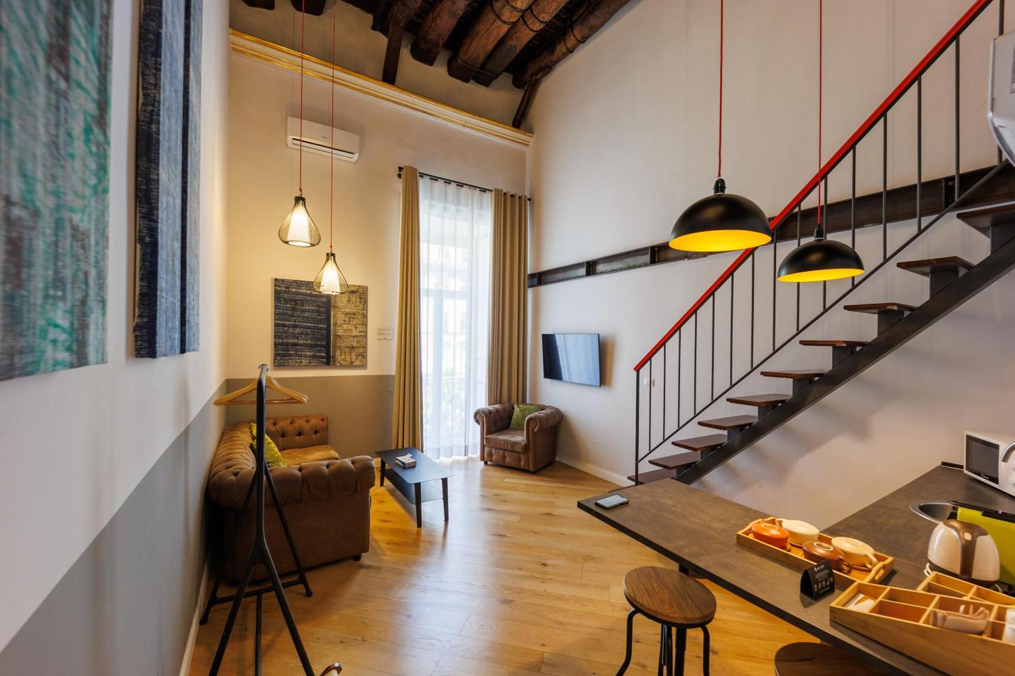 Bed and Breakfast The Dante House By House In Nápoles Exterior foto