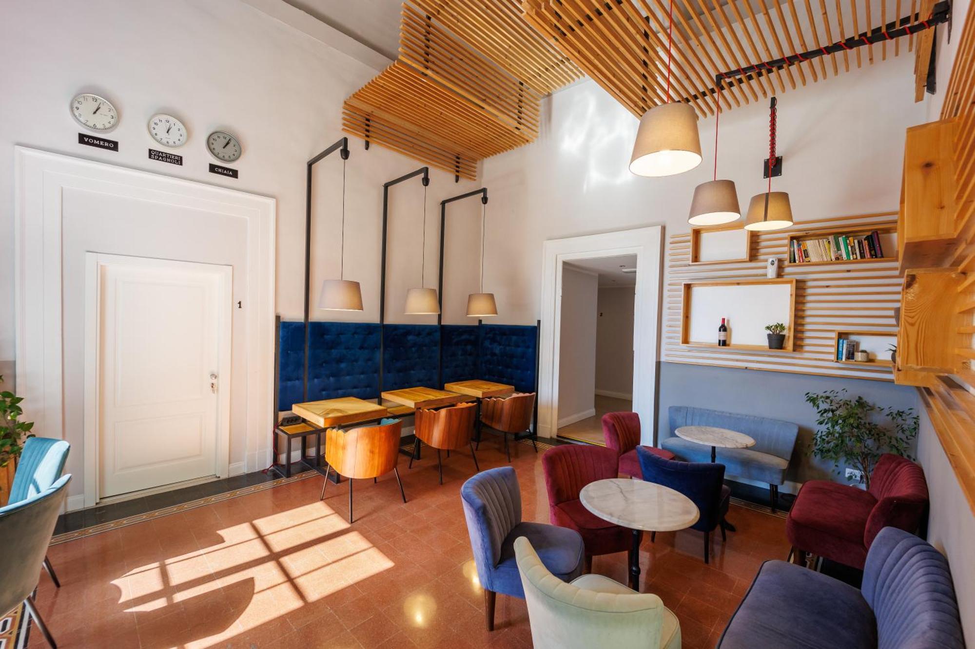 Bed and Breakfast The Dante House By House In Nápoles Exterior foto