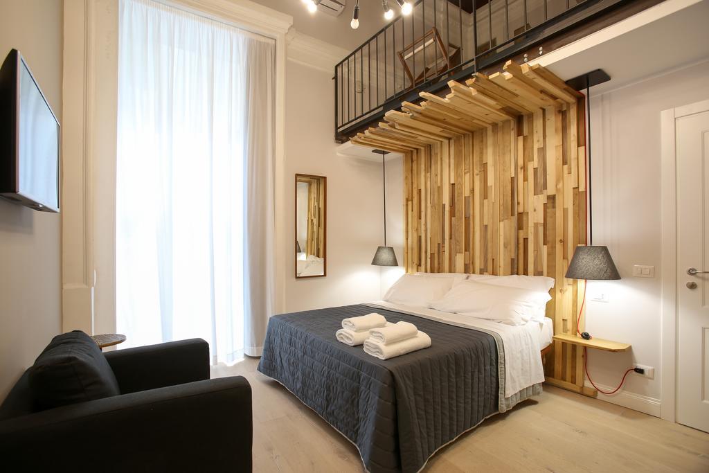 Bed and Breakfast The Dante House By House In Nápoles Exterior foto