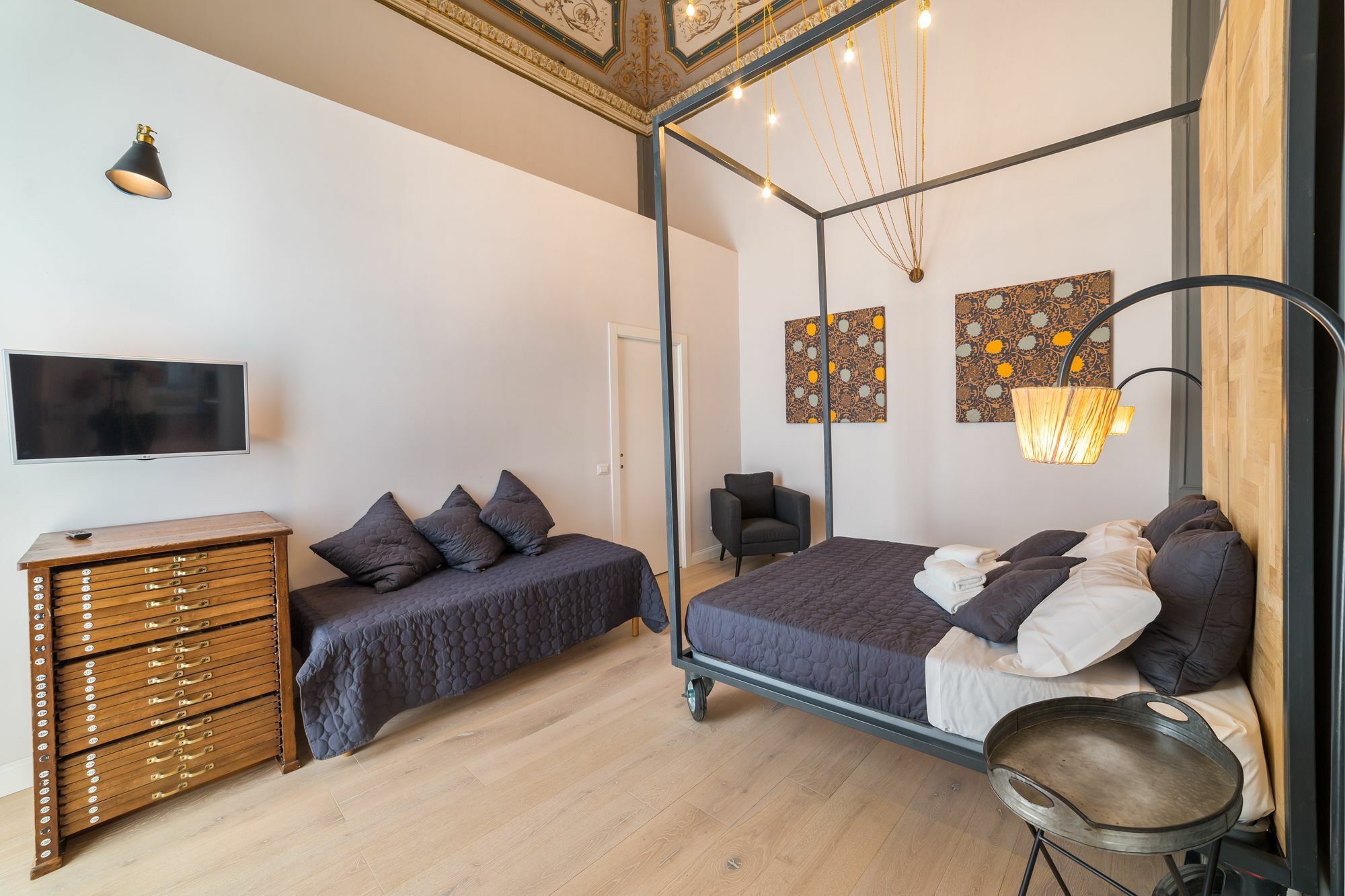 Bed and Breakfast The Dante House By House In Nápoles Exterior foto
